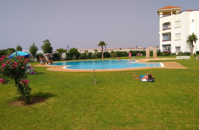 Apartment view and direct access beach Beralmar SA