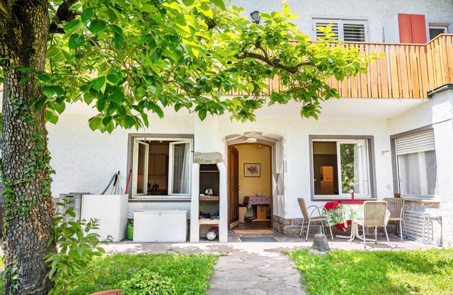 Apartment 'Weinberg 2' with Mountain View, Shared Pool and Wi-Fi