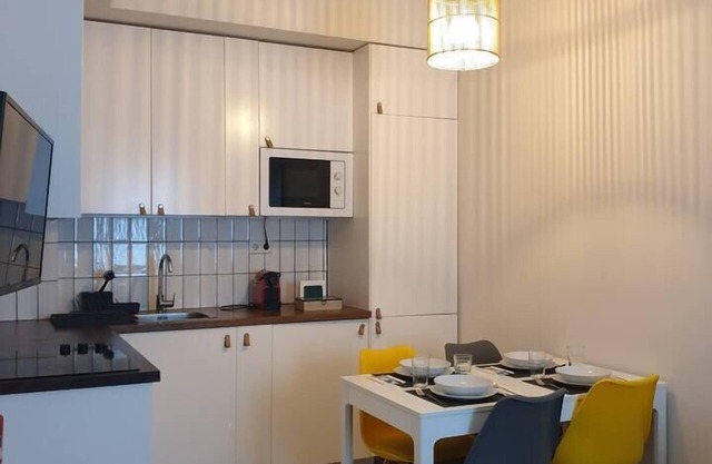 Apartment with A/C next to the Metropolitano