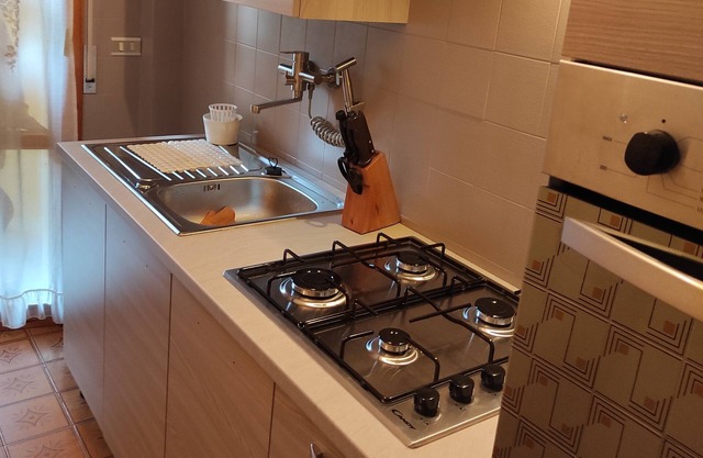 Apartment with large private garden between Adriano beach and Punta Marina