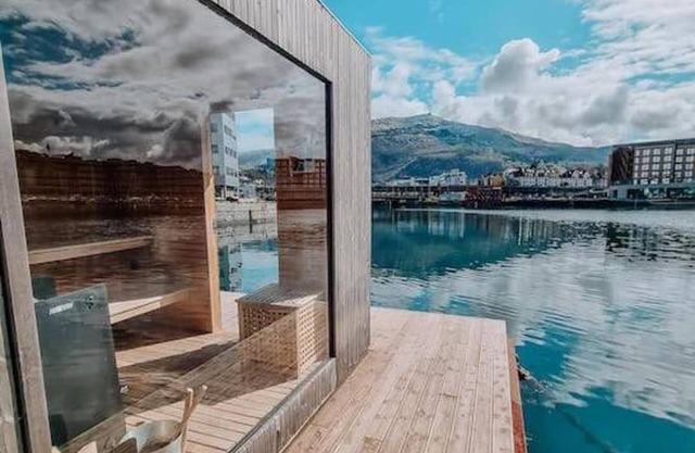 Apartment With Loft and Window Balcony