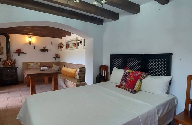 Apartment with Mountain Views