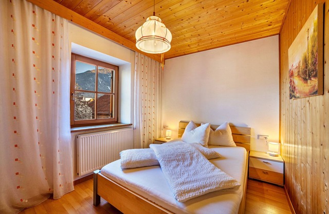 Apartment 'Wohnung Elstar Schnalserhof' with Mountain View, Shared Terrace and Wi-Fi