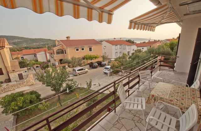 Apartments Gorast (12681-A1) - Cres - island Cres