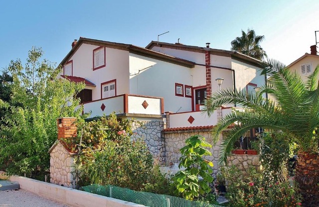 Apartments with parking space Kampor, Rab - 5000