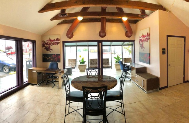APM Inn & Suites