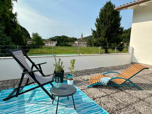 Appartamento Da Deki con ampio terrazzo vista Monte Grappa