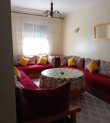 Appartement bien équipé propre et bien meublée