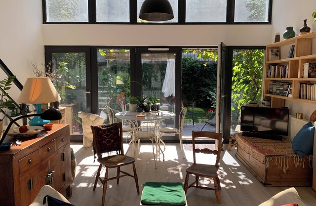 Appartement Comme une Maison Avec Jardin aux Portes de Paris, Proche du Métro