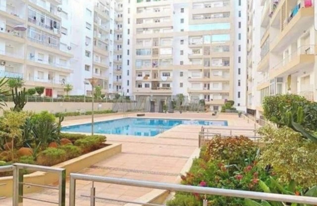 Appartement vue mer Ensoleillé Avec Piscine