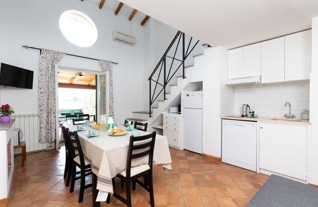 Apt 3 - Tenuta Capizucchi - Pool and Garden