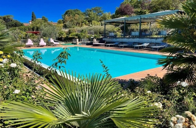 APT 6 - Aircon, WiFi, Spoleto centre 0.7 kms, Car recommended not essential