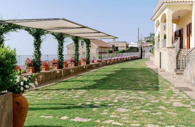 Apt Anna in Villa Laura near Ravello