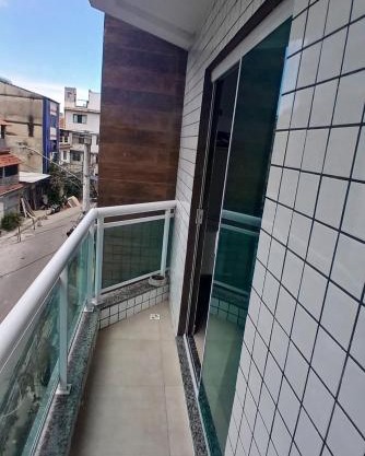 Apt com Varanda 2 qdras Praia Pontal