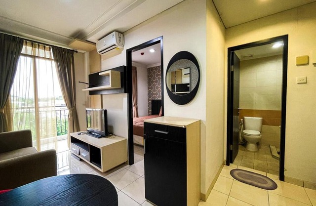 Apt Gardenia Boulevard Warung Buncit 1BR With Pool by Damaresa