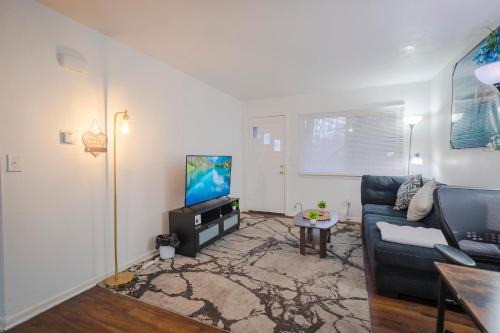 APT Near Hospital,UofM,EMU