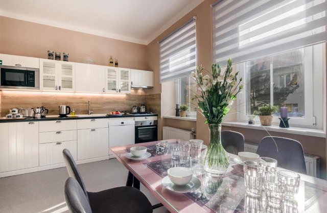 APT with sunny garden Prague by Michal&Friends