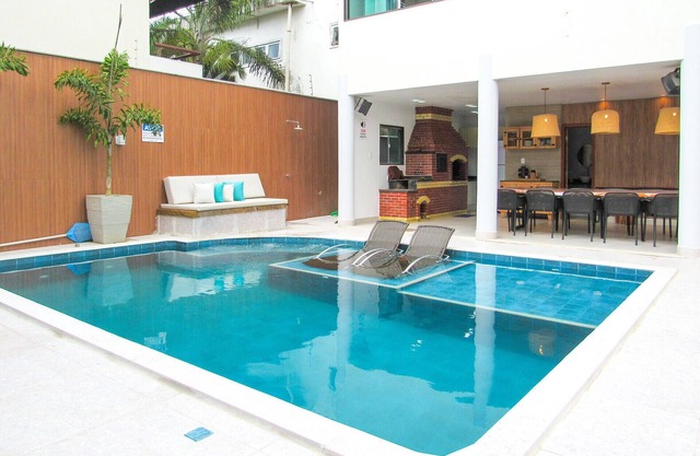 Apto 4 c/piscina e wi-fi a 150 m da praia Mundaí