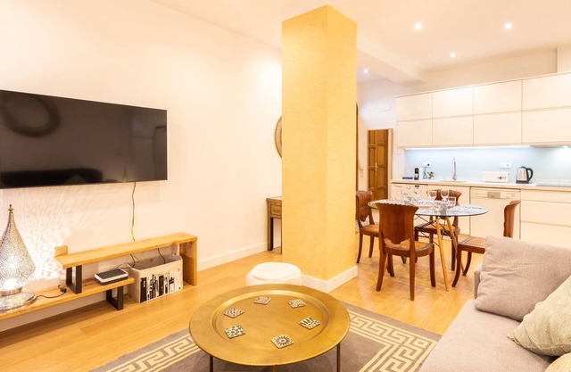 Apto Catedral. Lovely apartment with the best location in Central Granada.