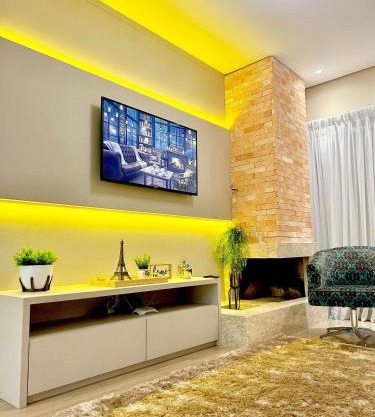 Apto Encantador com Lareira, piscina e jacuzzi