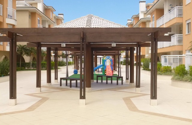 Apto Gorgeous 2 Qtos Suite w /130 meters from the Sea. WIFI Smart TV