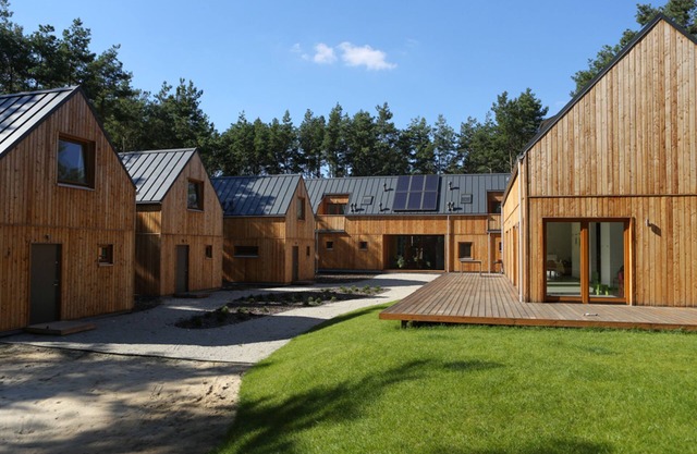 'Aqua cottage' in Small Family Friendly Resort In Forest upon Warta Rive