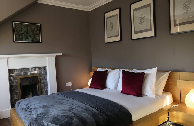 Ardlui, central location just a short walk from the Famous Harbour and Fish Bar