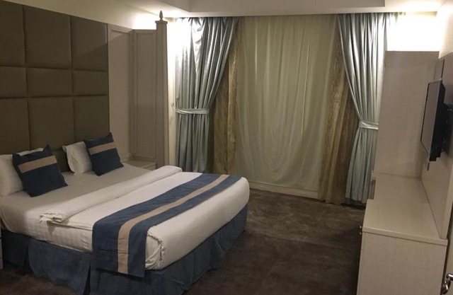 Areen Jeddah Suites Al Madina Road
