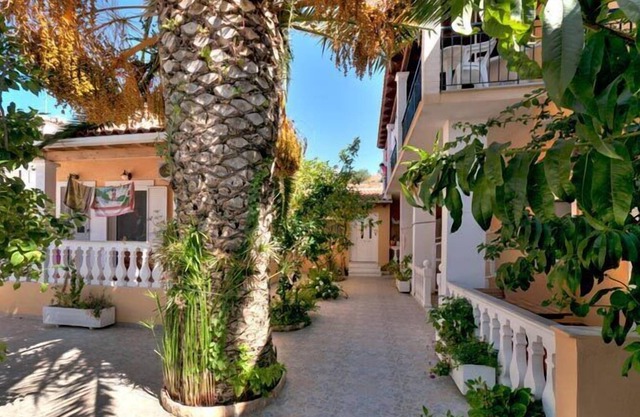 Arista Studio 4 - only 50m from the sandy beach in Agios Georgios Pagi