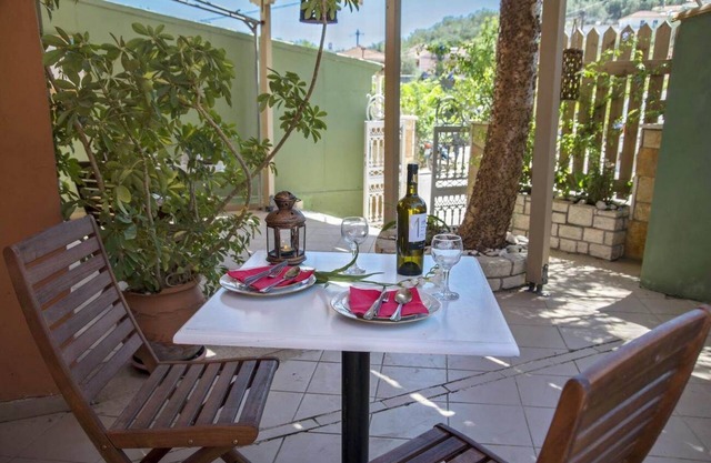 Arokaria I Studio - Studio Apartment, Sleeps 2