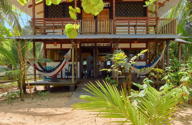 Arrecife Punta Uva - Hospedaje, bar y restaurante - Frente al mar