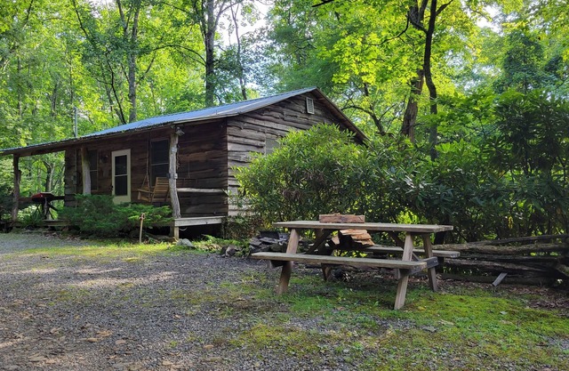 Arrowmont Stables & Cabins