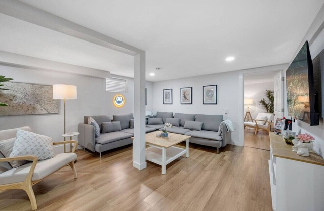 Artful Heaven: Sleeps up to 6, Private Luxury !