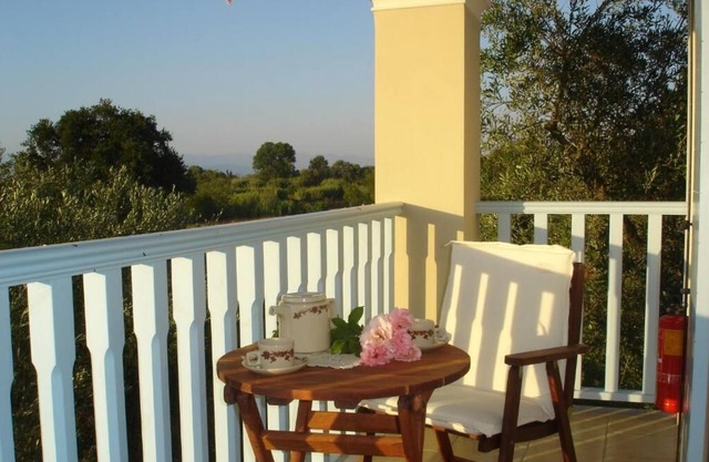 Asfodelos Cottage at Aroggia Farm by JJ Hospitality-