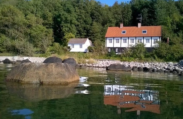 "Asgot" - 15m from the sea by Interhome