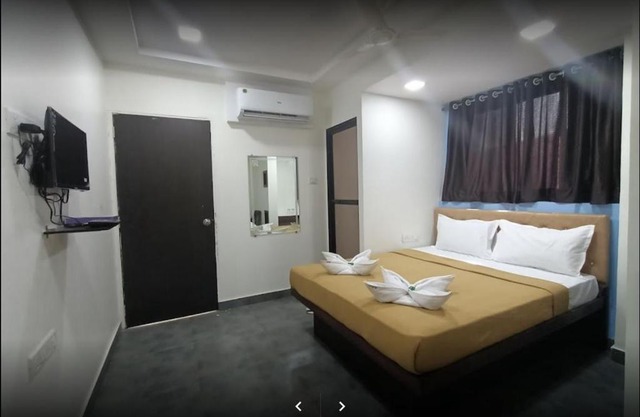 Ashwi Lodging & Boarding