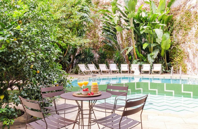Aspasios City Oasis Apartments