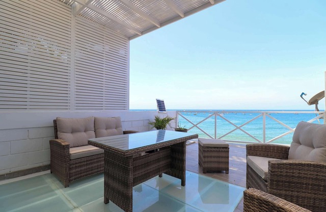 Astonishing 2BR with Spectacular Ocean View
