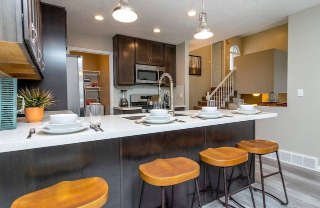 At Base of Cottonwoods! * Private Hot Tub * Xbox *