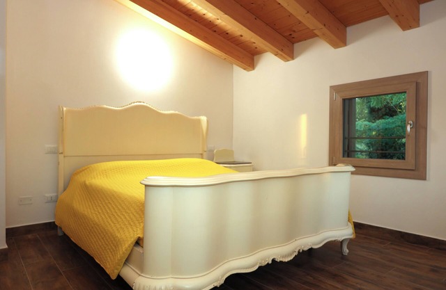 At the Court of the Angel, a welcoming house with free private parking