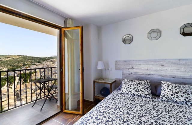 At the foot of the Montefrío castle, spectacular views