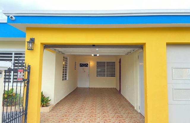 Atardecer: with manual private garage, 2/AC, 2TV Near San Juan, Central