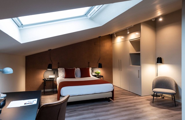 Atenea Rekord Suites Barcelona