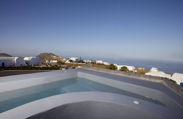 Athiri Santorini Hotel