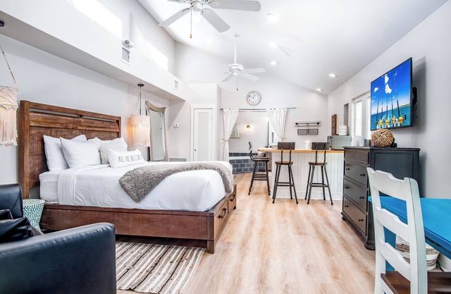 Atlantis House's Palm Suite-voted top 25 in USA