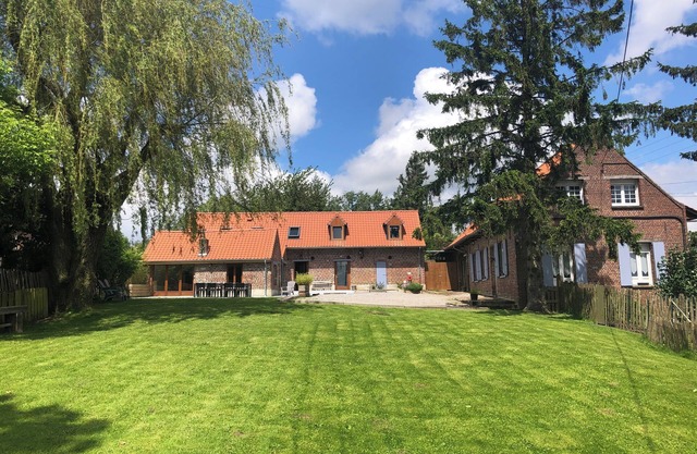 Au coin du loup, Flemish bed and breakfast on the Franco-Belgian border, in the heart of the mountains