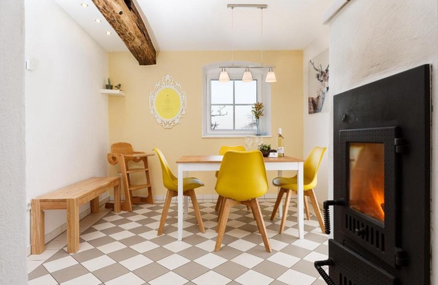 Auszeit-Eifel Eifelhaus "Burgaß 1807" Sauna & Badezuber