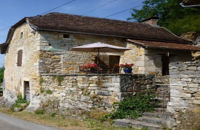 Authentic little house