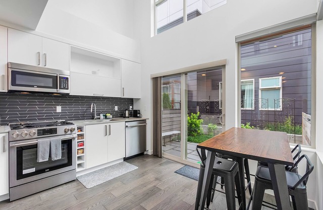 Autumn Leaves in Jefferson Park