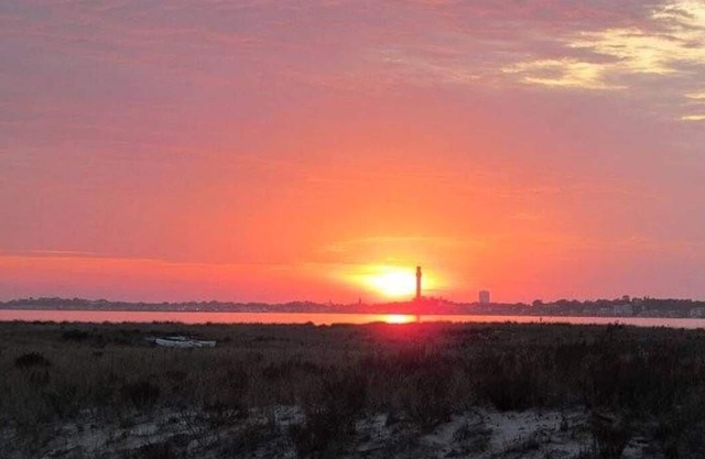 AUTUMN ON CAPE COD - Beach Cottage - Nothing Better - Unit #4